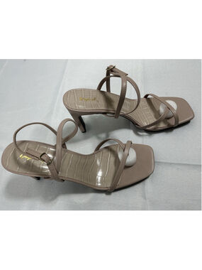 Womans New Qupid Kaylee-04 Slingback Strappy Sandals Size 9 Birch